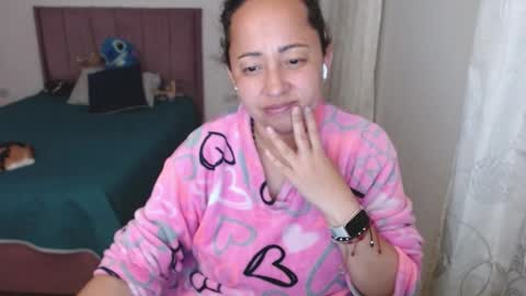 Snapshot of lumi_84 chatting on 03/07/25, 01:20 LUMI online show from 03/07/25, 01:20