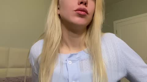 Catherine online show from 04/14/26, 07:31