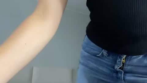 Snapshot of lumineess chatting on 07/02/26, 03:40 Catherine online show from 07/02/26, 03:40