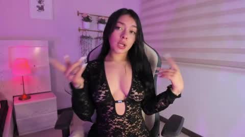 lummii_ online show from 06/08/26, 07:36