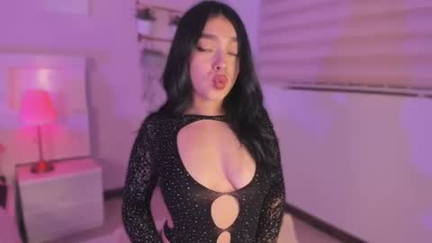 lummii_ online show from 06/19/26, 07:17