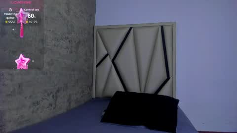 Luna online show from 05/09/26, 11:04