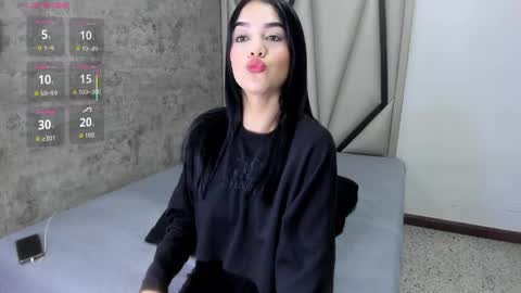 Luna online show from 05/12/26, 11:18