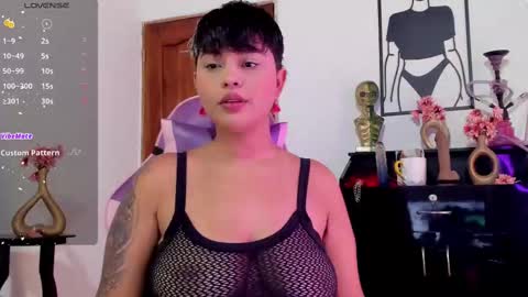 Snapshot of luna__cute chatting on 10/04/25, 03:32 Luna online show from 10/04/25, 03:32