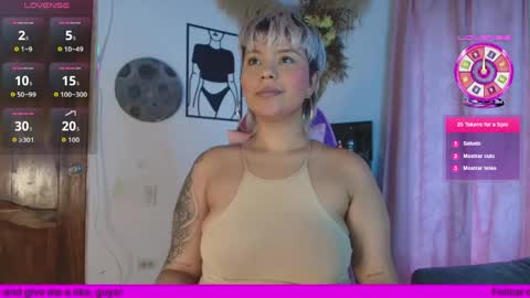 Luna online show from 04/27/26, 11:19