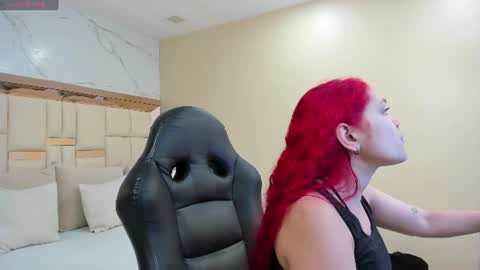 Luna online show from 06/09/26, 04:51