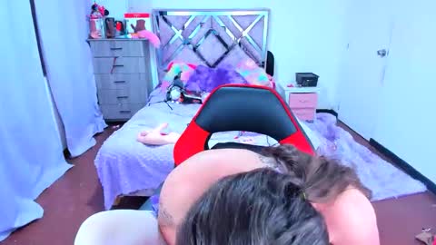 luna_analya online show from 12/23/25, 12:41