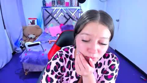 luna_analya online show from 03/06/26, 02:08