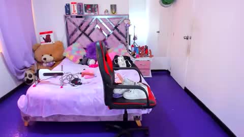 Snapshot of luna_analya chatting on 04/22/26, 01:34 luna_analya online show from 04/22/26, 01:34