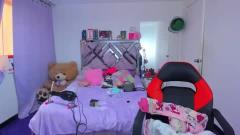 Snapshot of luna_analya chatting on 05/05/26, 04:15 luna_analya online show from 05/05/26, 04:15