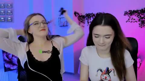 luna_berryy online show from 06/20/26, 07:16