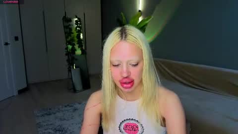 luna_beverly online show from 06/14/26, 02:24