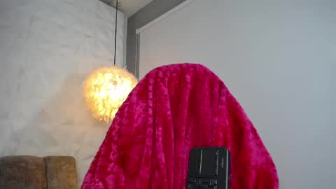 LUNA online show from 04/21/26, 09:28