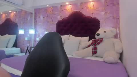 Luna Bloom online show from 05/09/26, 05:34