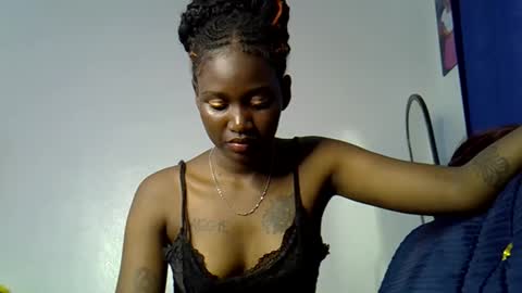 luna_blues online show from 05/11/26, 02:23