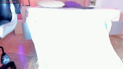 luna_bradley_ online show from 05/03/26, 01:28