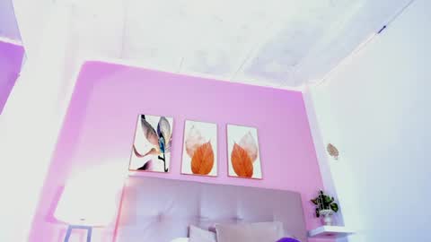 luna_bradley_ online show from 05/08/26, 12:32