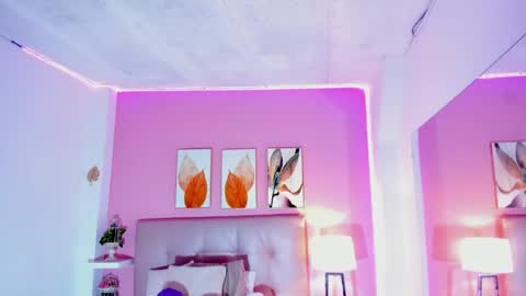 luna_bradley_ online show from 05/11/26, 12:33