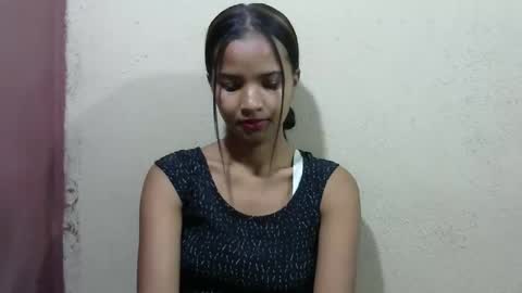 Laura online show from 05/02/26, 03:44