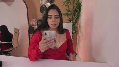 luna_cute14 online show from 04/16/26, 05:47