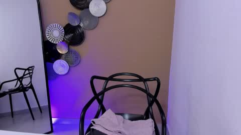 luna_cute14 online show from 05/28/26, 04:04