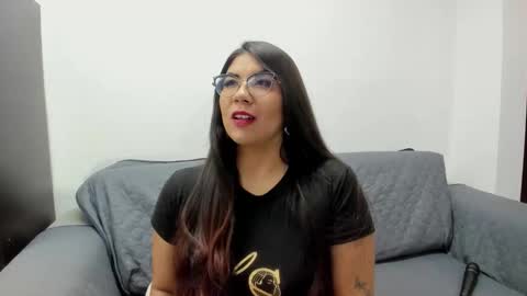 Snapshot of luna_dumont chatting on 11/02/25, 11:56 luna online show from 11/02/25, 11:56