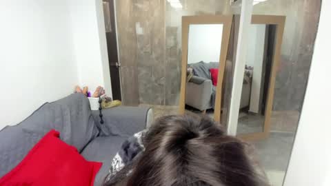 Snapshot of luna_dumont chatting on 07/25/26, 11:08 luna online show from 07/25/26, 11:08