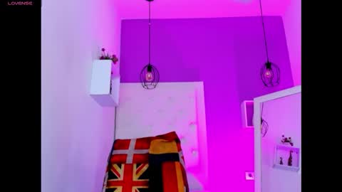 Snapshot of luna_ebony69 chatting on 02/06/26, 08:01 Luna online show from 02/06/26, 08:01