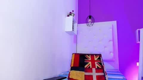 Snapshot of luna_ebony69 chatting on 02/14/26, 07:54 Luna online show from 02/14/26, 07:54