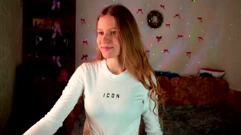 luna_evan online show from 02/25/26, 09:19