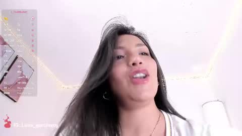 Snapshot of luna_garcia8 chatting on 06/17/26, 05:58 online show from 06/17/26, 05:58