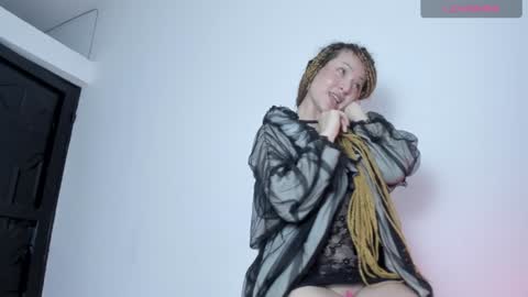 luna_hazard online show from 12/05/24, 09:06