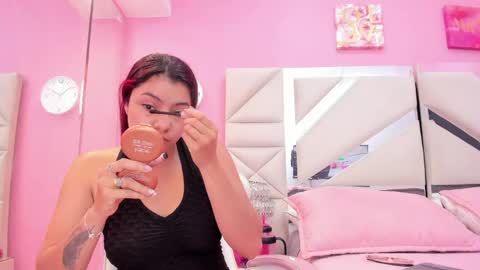 luna_hix online show from 05/06/26, 03:02