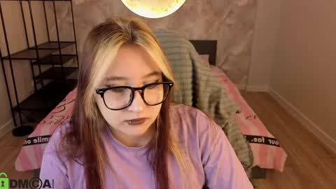 Luna Host online show from 04/07/26, 01:28