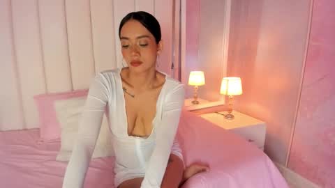luna_hot_ass online show from 10/23/25, 08:51
