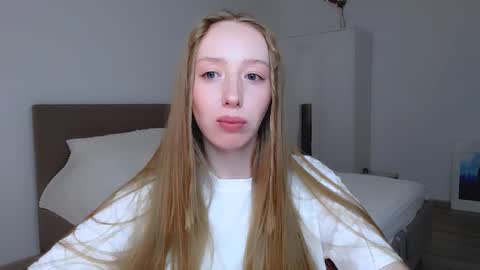 Luna online show from 12/08/24, 08:36