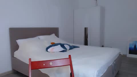 Luna online show from 01/04/25, 12:48