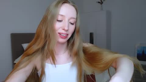 Luna online show from 02/10/25, 11:13