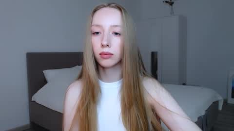 Luna online show from 03/10/25, 08:56