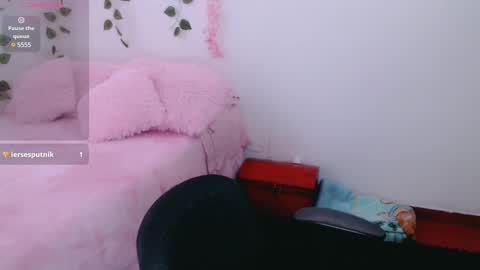 Snapshot of luna_lgomez chatting on 03/03/25, 11:11 luna online show from 03/03/25, 11:11