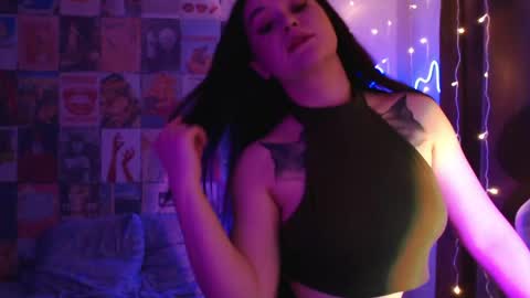 luna_limerence online show from 04/13/26, 10:15