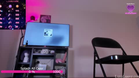 Snapshot of luna_luuvz chatting on 09/28/25, 01:55 Luna Luuvz online show from 09/28/25, 01:55