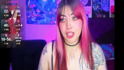 Snapshot of luna_ray420 chatting on 09/29/25, 02:55 MISS LUNA online show from 09/29/25, 02:55