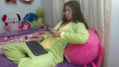 Snapshot of luna_rios69 chatting on 02/16/26, 05:14 luna_rios69 online show from 02/16/26, 05:14