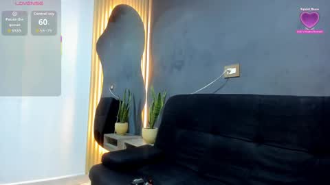 Snapshot of luna_sophya chatting on 09/13/25, 12:49 luna_sophya online show from 09/13/25, 12:49