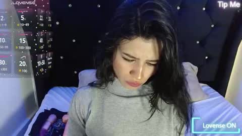 luna_starr69 online show from 11/26/25, 01:23