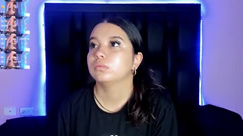 Snapshot of luna_sweeett_ chatting on 11/18/25, 11:47 Luna online show from 11/18/25, 11:47