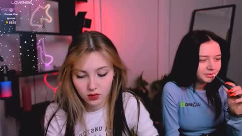 Luna online show from 11/26/25, 05:52