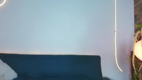 Snapshot of luna_valen chatting on 04/09/26, 04:12 luna_valen online show from 04/09/26, 04:12