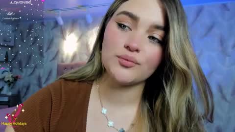 Snapshot of luna_volk chatting on 12/14/25, 03:12 Luna online show from 12/14/25, 03:12